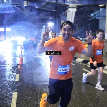 Runner Photo 7919346