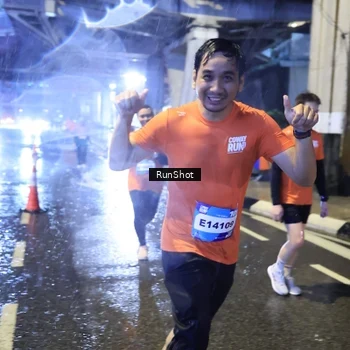 Runner Photo 7919364