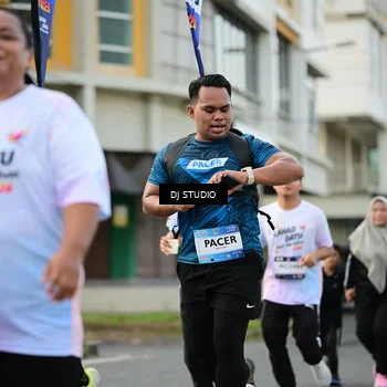 Runner Photo 7919448