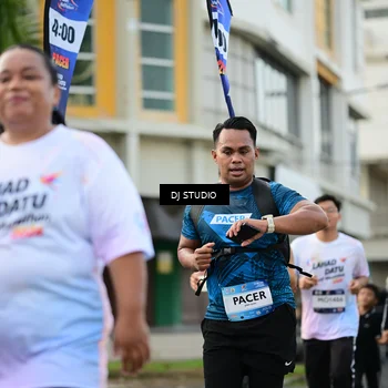 Runner Photo 7919449
