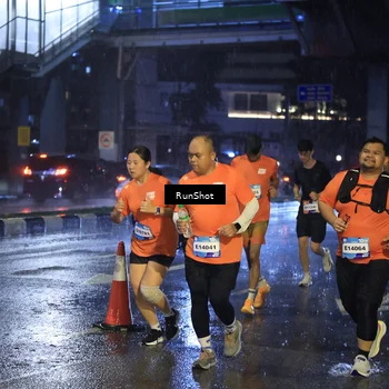 Runner Photo 7919545