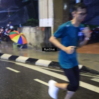 Runner Photo 7919549