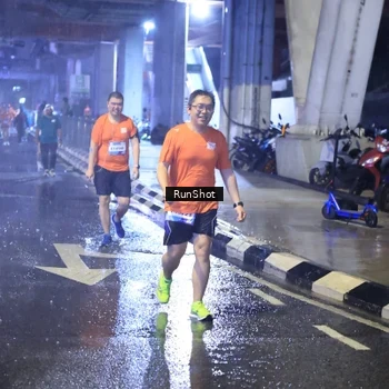 Runner Photo 7919573