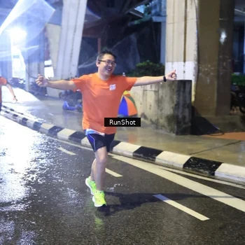 Runner Photo 7919604