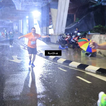 Runner Photo 7919614