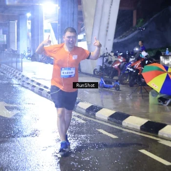 Runner Photo 7919625