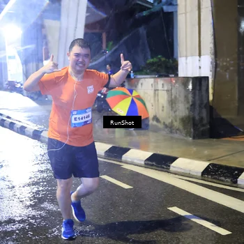 Runner Photo 7919642
