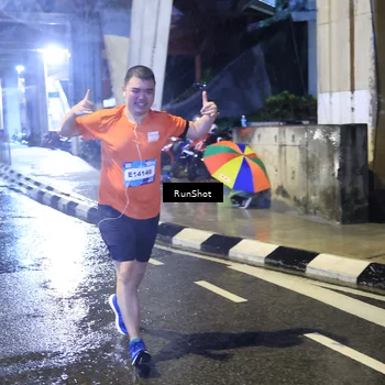 Runner Photo 7919648