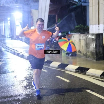 Runner Photo 7919689