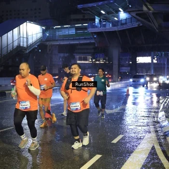 Runner Photo 7919691