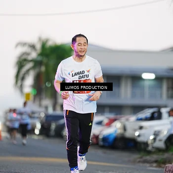 Runner Photo 7919734