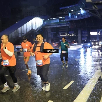 Runner Photo 7919810