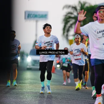Runner Photo 7919811