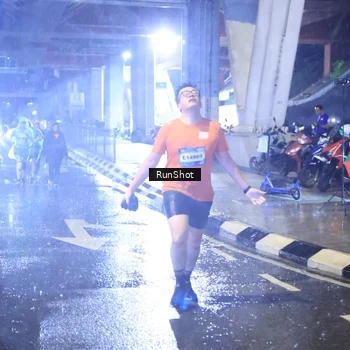 Runner Photo 7919824