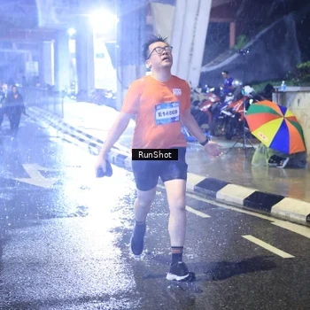 Runner Photo 7919836