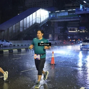 Runner Photo 7920007