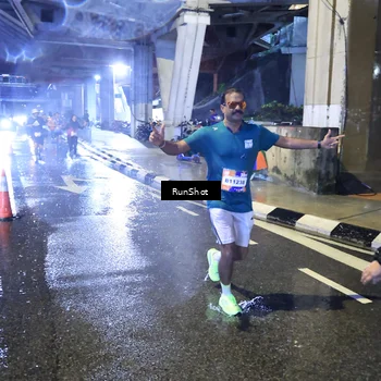Runner Photo 7920019