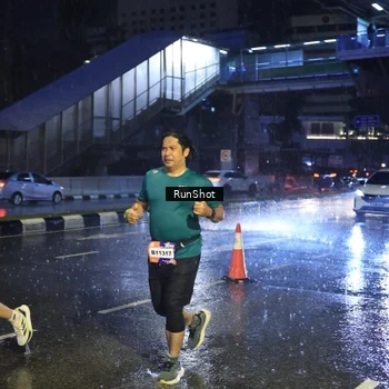 Runner Photo 7920023