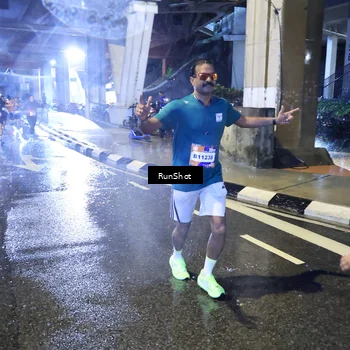 Runner Photo 7920024