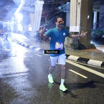 Runner Photo 7920025