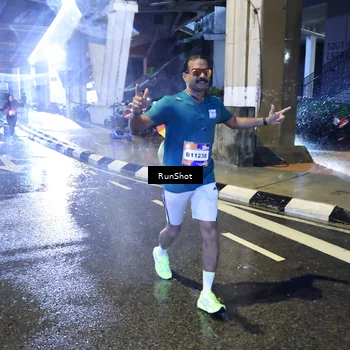 Runner Photo 7920052