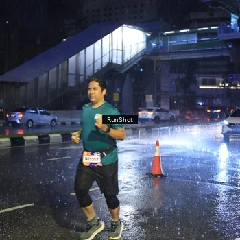 Runner Photo 7920079