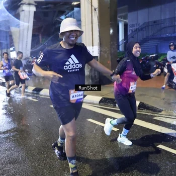 Runner Photo 7920104