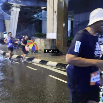 Runner Photo 7920105