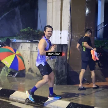 Runner Photo 7920131
