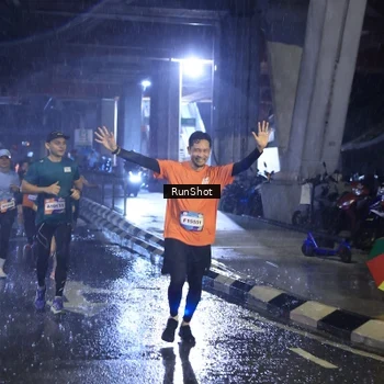 Runner Photo 7920148