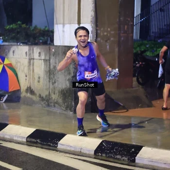 Runner Photo 7920161