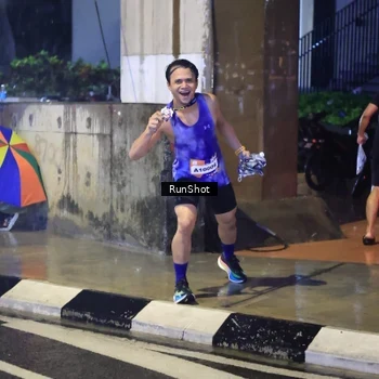 Runner Photo 7920162