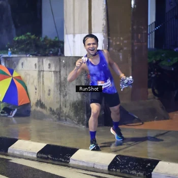 Runner Photo 7920170