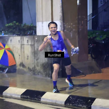 Runner Photo 7920175