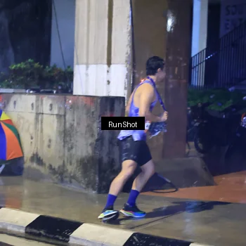 Runner Photo 7920188