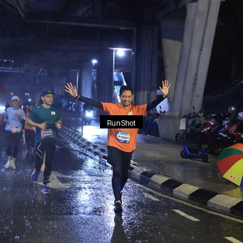 Runner Photo 7920191