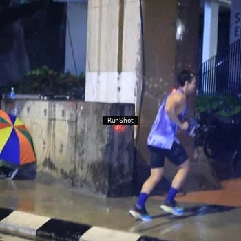 Runner Photo 7920192