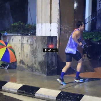 Runner Photo 7920195
