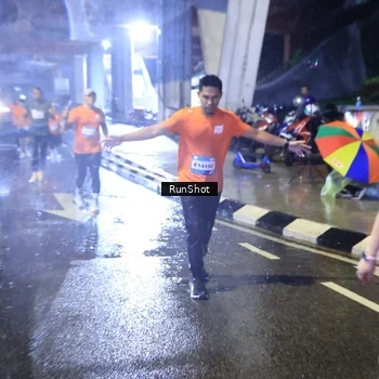 Runner Photo 7920302