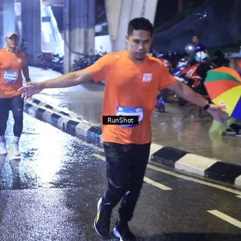 Runner Photo 7920309