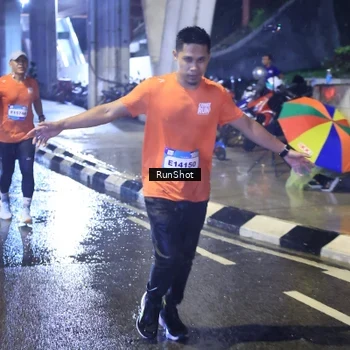 Runner Photo 7920311