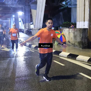 Runner Photo 7920325