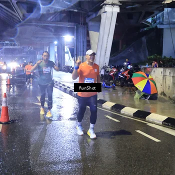 Runner Photo 7920350