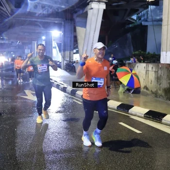 Runner Photo 7920358