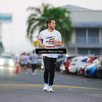 Runner Photo 7920359