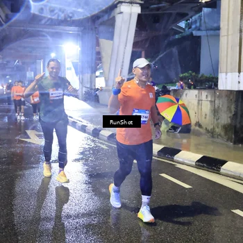 Runner Photo 7920365