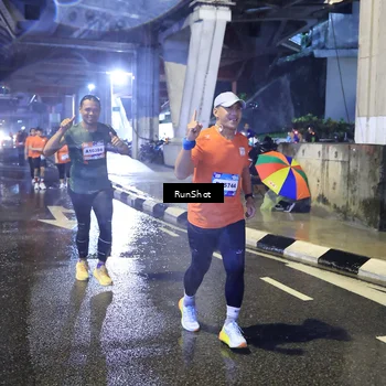 Runner Photo 7920366
