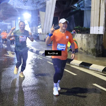 Runner Photo 7920370