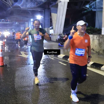 Runner Photo 7920373