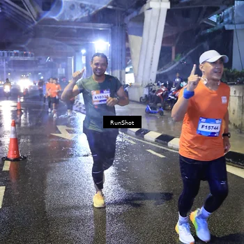 Runner Photo 7920379